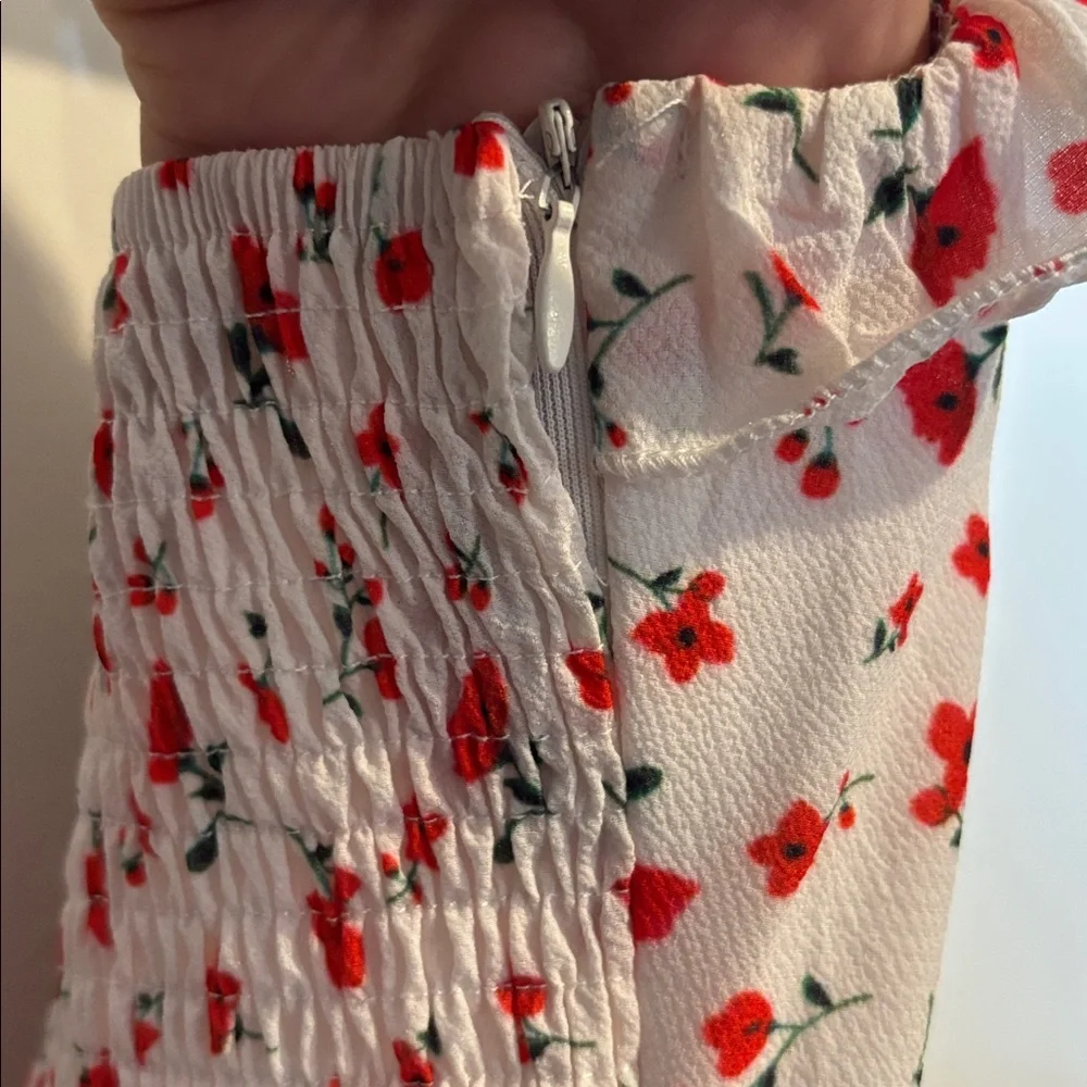 Princess Polly Allen Mini Floral Dress size small / 6 - Picture 5 of 10